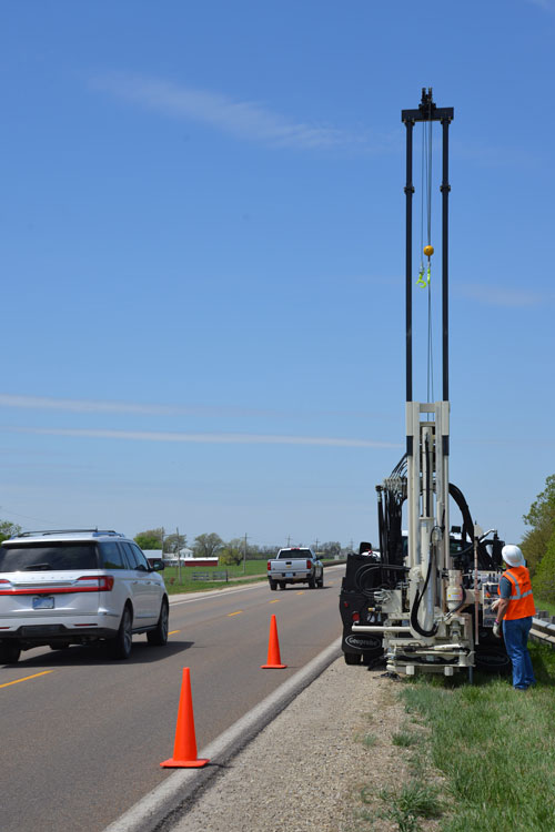 Keep drillers safely away from traffic thanks to control panel placement on the 3100GT drilling truck.